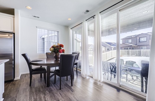 Henderson House | Spacious and Modern Home near DIA