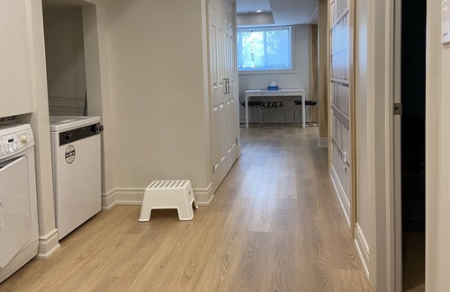 Pleasant View Apartment | Spacious and private 2 bdrm unit in the heard of Toronto with parking and patio