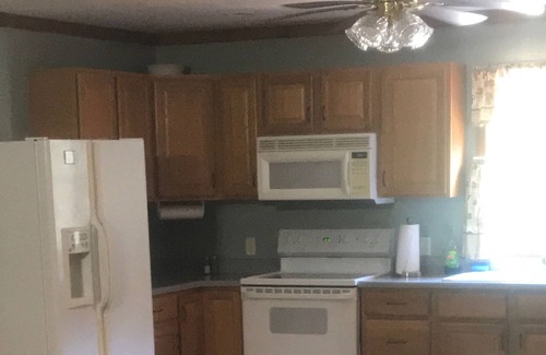 Marion House | Spacious and private two bedroom apartment just 30 minutes from Asheville.