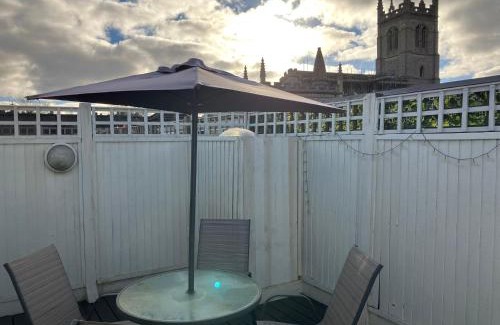 Stamford House | Spacious and Refreshing 3-4 Bed Stamford House!