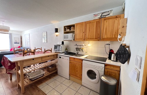 La Salle-les-Alpes Apartment | Spacious apartment, direct access to cable car