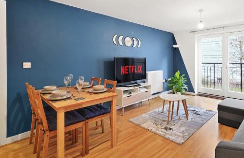 Bishop's Stortford Apartment | Spacious Apartment, Sleeps 5, Bishop Stortford Town