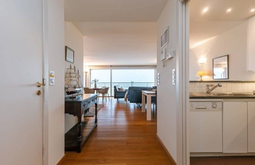 Albertstrand Apartment | Spacious apartment with terrace and sea-view