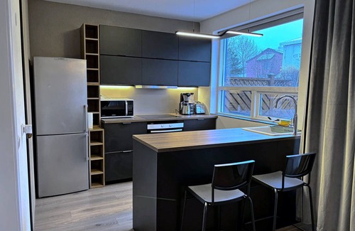 Hafnarfjordur Apartment | Spacious apartment with hot tub in charming Hafnarfjörður for up to 6 people