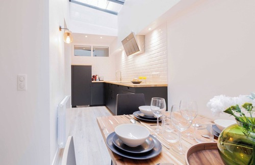 Quartier de Rochechouart Apartment | Spacious apartment - 2BR/6P - Pigalle - SoPi