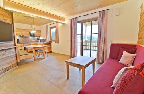 Arnbruck Apartment | Spacious apartment (70sqm) with private terrace (12sqm) and rain shower