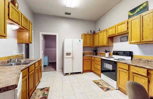 Ingleside Apartment | Spacious Apartment Complex in Ingleside – Sleeps 19!