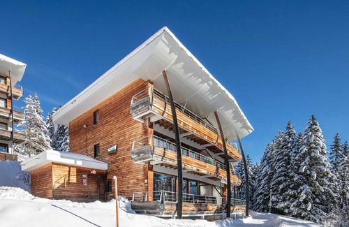 Chamrousse Apartment | Spacious apartment for 8 people, terrace, close to the slopes