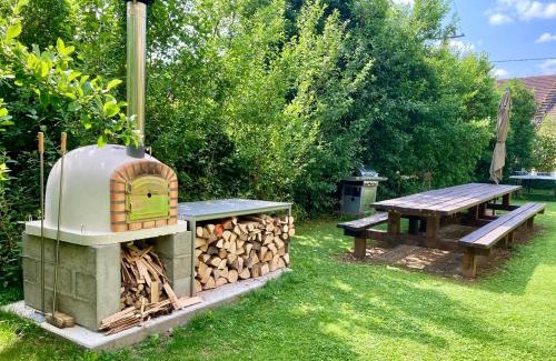 La Tour-du-Meix Apartment | Spacious apartment in old farm close to Lac de Vouglans