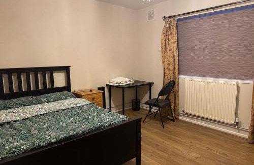 Vassall Apartment | Spacious Apartment near the Oval