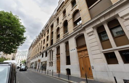 Porte-Dauphine Apartment | Spacious Apartment - Trocadéro