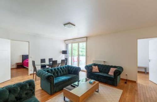 Porte-Dauphine Apartment | Spacious Apartment - Trocadéro