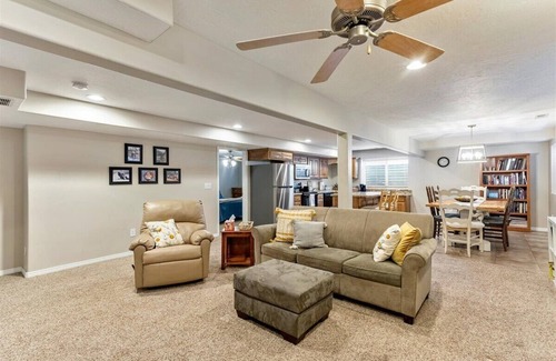 South Jordan Apartment | Spacious apartment in South Jordan, Utah