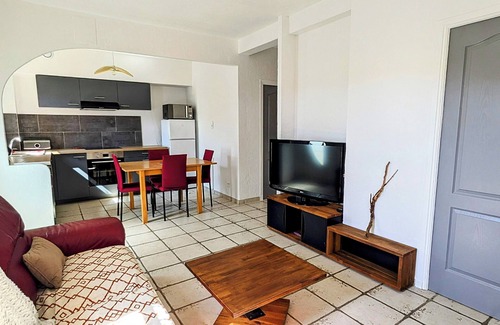 Peymeinade Apartment | Spacious apartment with 2 bedrooms and 1 study - Peymeinade, near Grasse