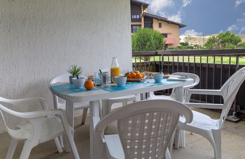 Le Penon Apartment | Spacious Apartment with Terrace in Seignosse - Close to Beach and Amenities