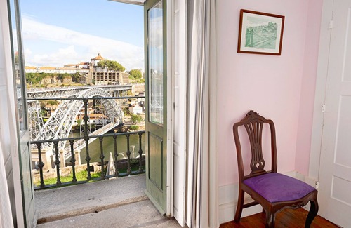 Centro / Baixa House | Spacious Apartment With a Shared Garden