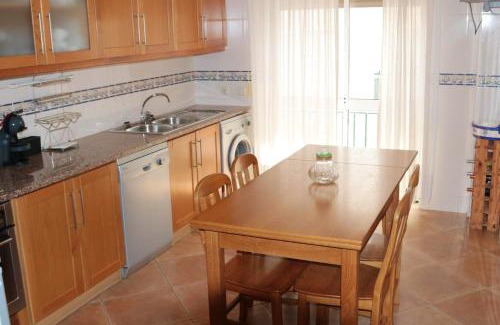 Nazare Apartment | Spacious apartment with sea view in Nazaré - 120 m², fireplace