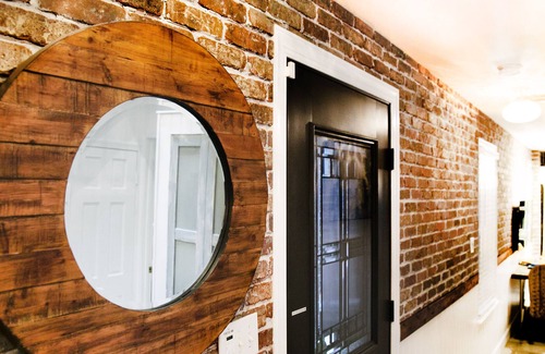 West End House | Spacious Artistic Home Steps To Georgetown And The White House!