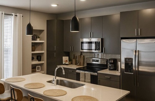 McNeil Apartment | Spacious Austin Getaway – Modern Design