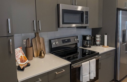 McNeil Apartment | Spacious Austin Getaway – Modern Design