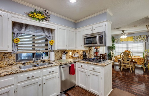 Briarcrest Estates Cottage | Spacious Bryan Vacation Rental w/Pool & Patio!