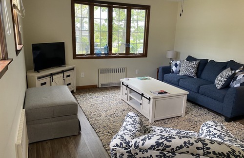 Fairhaven House | Spacious Cape on West Island with Beach Access