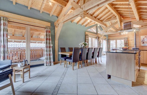 Morzine Ski Chalet | Spacious Chalet in a Great Location - Perfect for a Group of Friends of Family