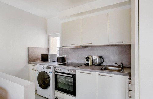Wilmersdorf Apartment | Spacious Charlottenburg 1BR, Fully Furnished & Equipped, by Blueground