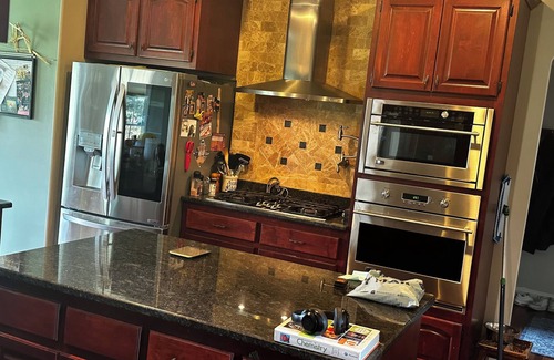 Menomonee Falls House | SPACIOUS COMFORT outside Milwaukee. 3 story 5 bdr.Only 15 min from downtown.