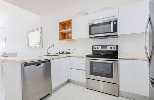 Turibana Condo | Spacious Condo *6 min drive to the Beach*