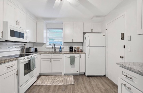 Huntsville Condo | Spacious Condo in Beautiful Jones Valley!