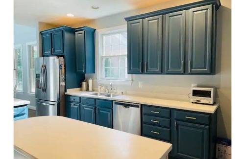 Cape St. John House | Spacious Contemporary Waterfront home on Chesapeake Bay's South River