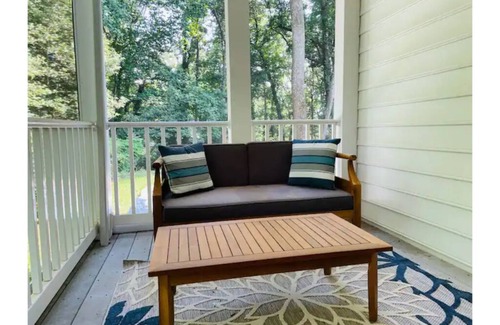 Cape St. John House | Spacious Contemporary Waterfront home on Chesapeake Bay's South River