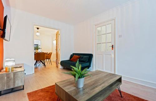 Birmingham Villa | Spacious Contractor house 3 bed rooms Birmingham B23 FREE PARKING & WiFi