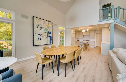 Muskegon Cottage | Spacious Cottage on Lake Michigan: Stunning Views!