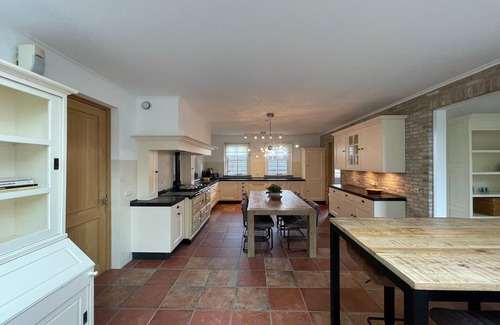 Den Burg House | Spacious Country Retreat