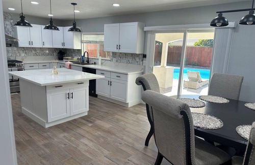 Modesto House | Spacious cozy Oasis retreat with private pool Backyard