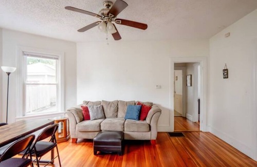 Blackstone Apartment | Spacious/cozy stay on the convenient East Side!