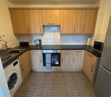 Selhurst Apartment | Spacious Croydon Flat