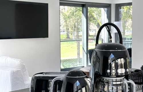 Kressbronn Apartment | Spacious, modern loft apartment over 2 floors, 2 minutes to the lake