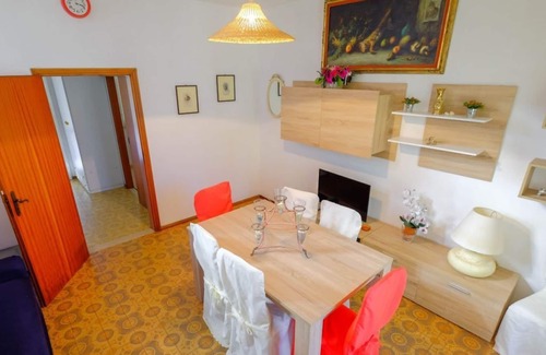 Lido delle Nazioni Villa | Spacious detached house with 2 double bedrooms, large garden, air conditioning