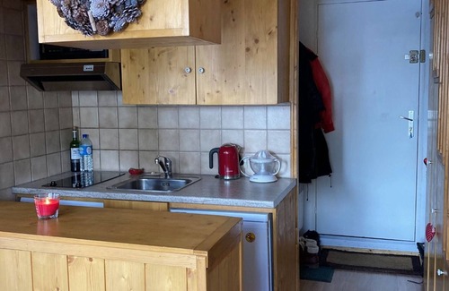Arc-1800 Apartment | Spacious Duplex · Ski-in/Ski-out · Balcony · Sleeps 8 · Fully Equipped Kitchen