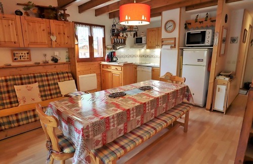 Areches Apartment | Spacious duplex for 10 people with pool in Arêches-Beaufort