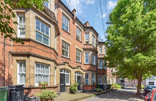 Waterloo Apartment | Spacious duplex 3 bed on the Southbank