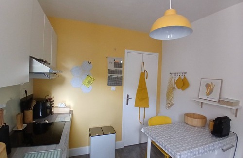 Seyne Apartment | Spacious duplex apartment with mountain views, close to shops