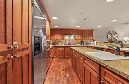 Kirkwood House | Spacious Elegance-Kirkwood-Timber Ridge 3 Bedroom residence