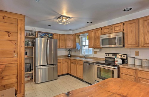 Thompson Ridge House | Spacious Ellenville Home w/ Pool & Game Room!