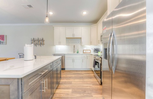 Downtown Memphis House | Spacious Entire Duplex Perfect for Families & Groups