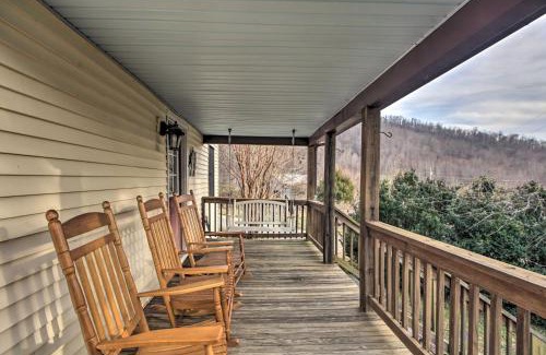 Faber House | Spacious Faber Home with Yard, Steps to Winery!