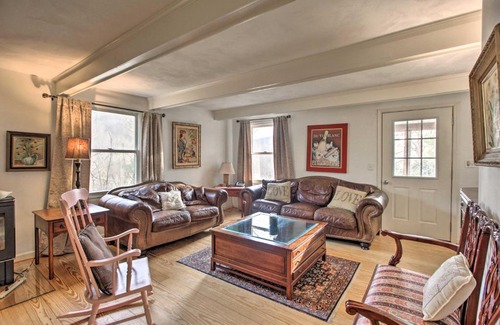 Faber House | Spacious Faber Home with Yard, Steps to Winery!